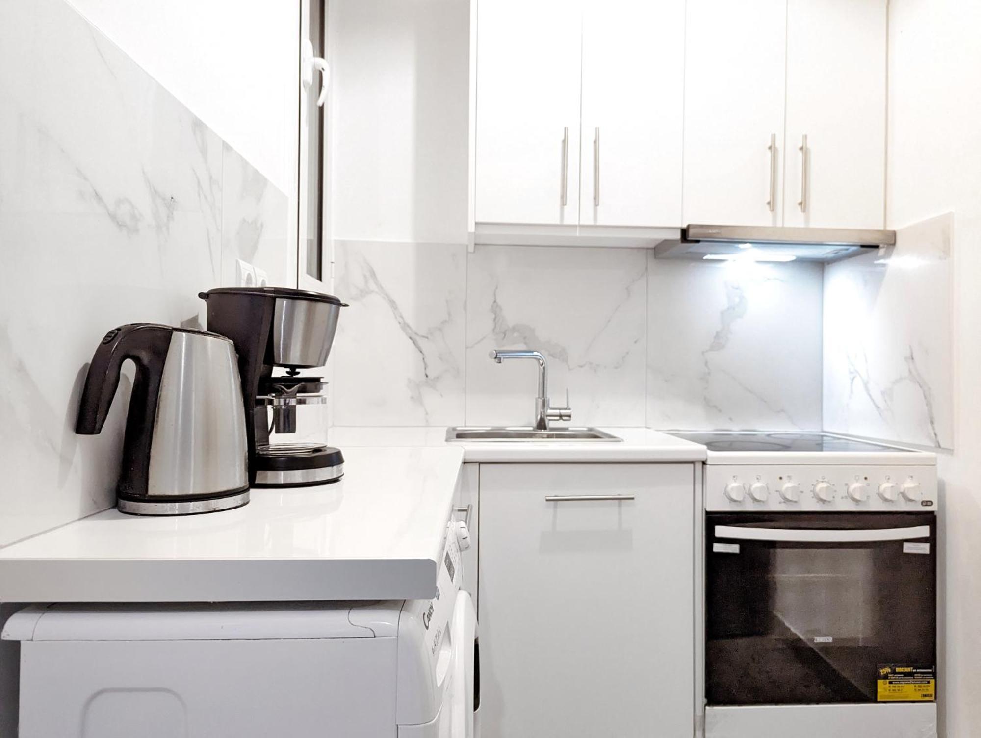 Super Paradise Apartments เอเธนส์ ภายนอก รูปภาพ